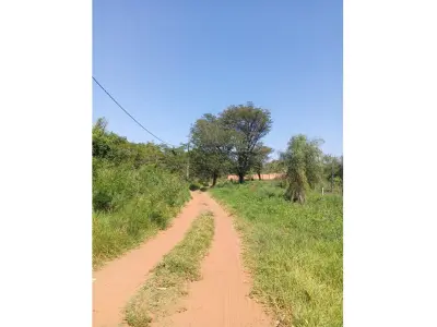 Terreno à venda com vista para o lago em Areguá