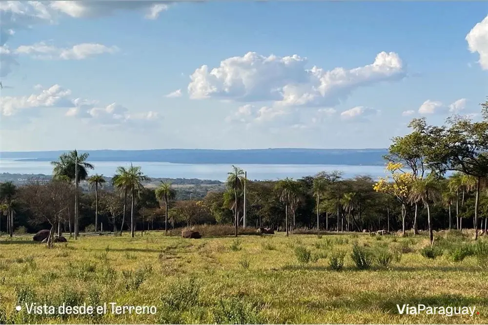 Terreno à venda com vista do Lago Ypacaraí, Ypacaraí