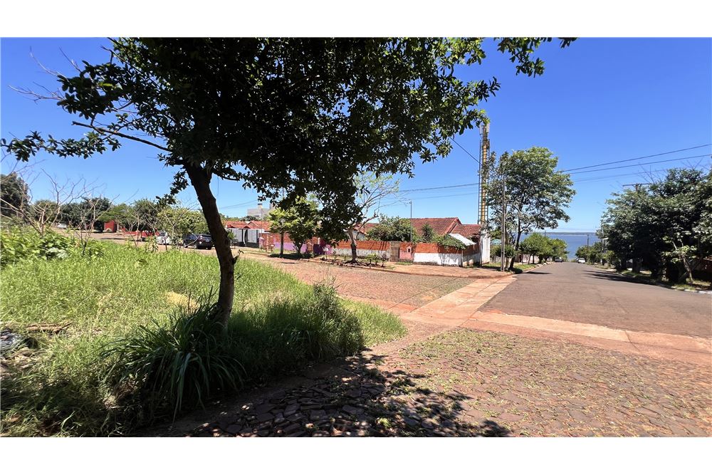 Land for sale with river views in San Isidro, Encarnación