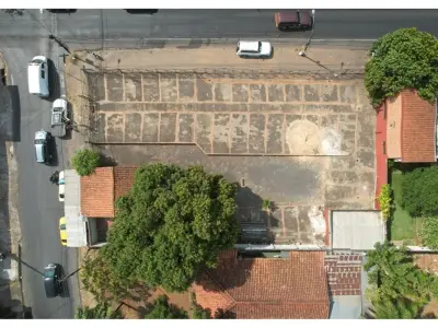 Terreno à venda de 1.000 m² no centro de San Lorenzo 1