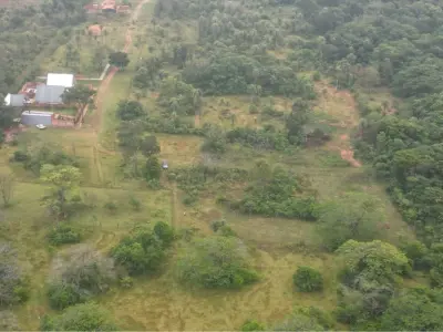Terreno à venda de 1.477 m² no Barrio Las Mercedes, Atyrá