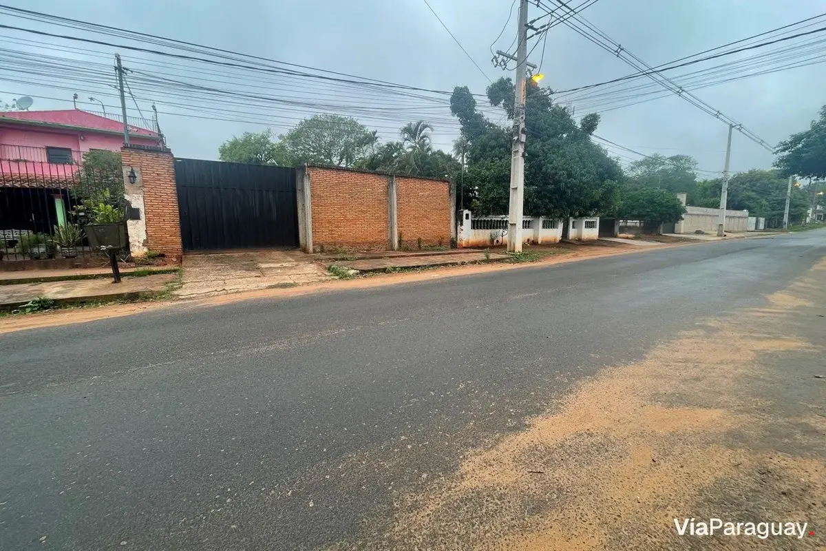 Terreno à venda de 2.082 m² em Santo Tomás, San Lorenzo