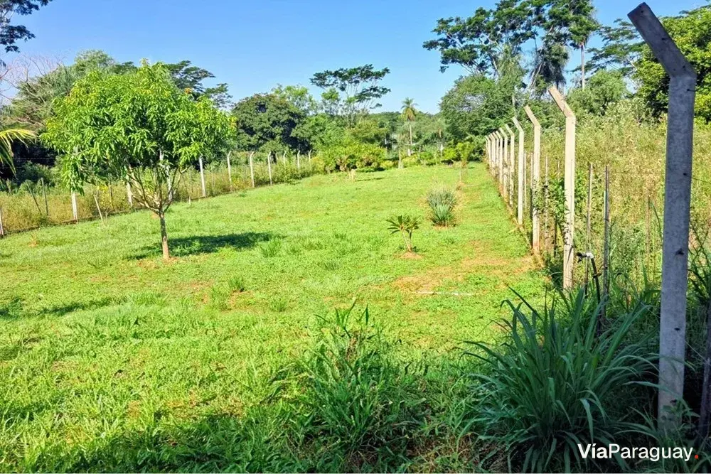 Terreno en venta de 2.775 m² en Yaguarón, Paraguarí