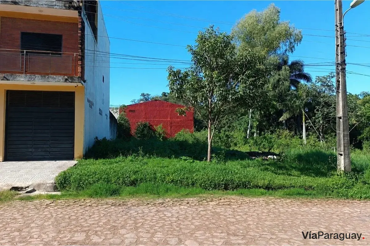 Land for sale, 360 m², in San Carlos, Ñemby