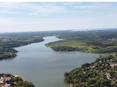 Land for sale, 360 m² facing the riverside setting in Ciudad del Este