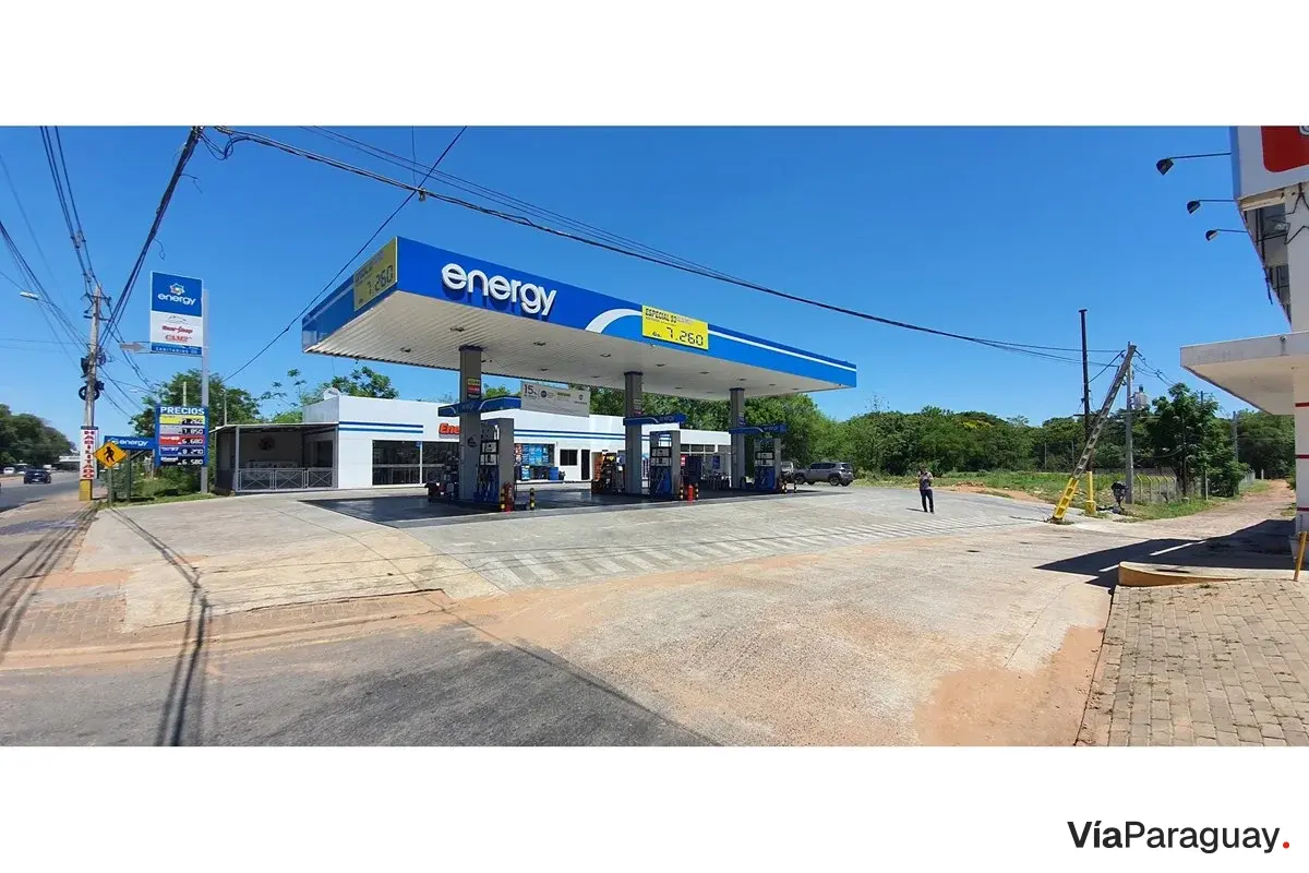 Terreno à venda de 5.600 m² em San Lorenzo