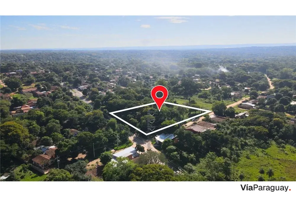 Terreno à venda de 6.755 m² em esquina, Luque