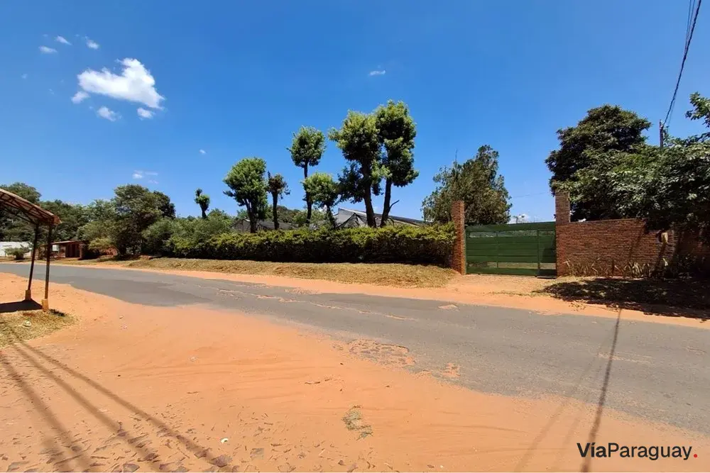 Terreno à venda de 6.858 m² em Rojas Cañada, Capiatá
