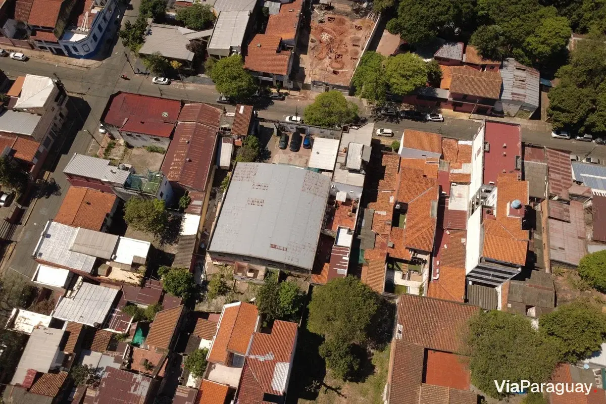 Terreno à venda de 795 m² em La Encarnación, Assunção