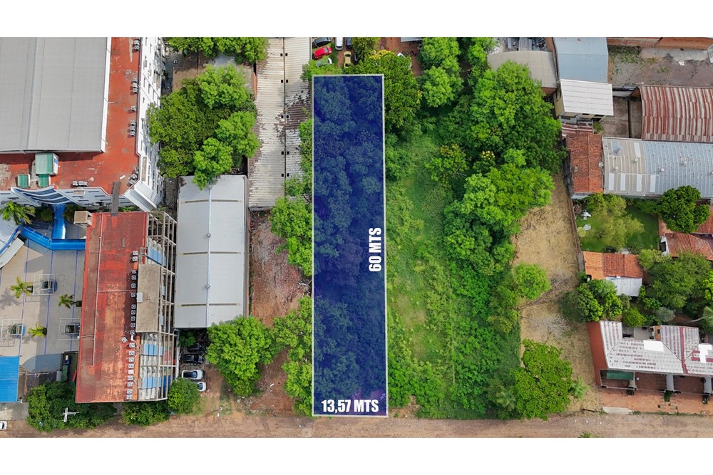 Terreno à venda de 814 m² em Fernando de la Mora