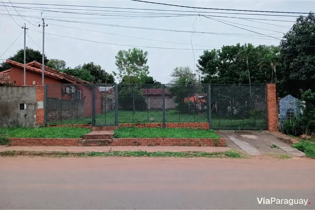 Terreno à venda em Anahí, San Lorenzo
