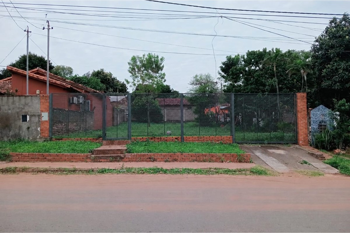 Terreno à venda em Anahí, San Lorenzo