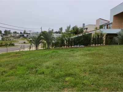 Terreno à venda em Aqua Village, Altos