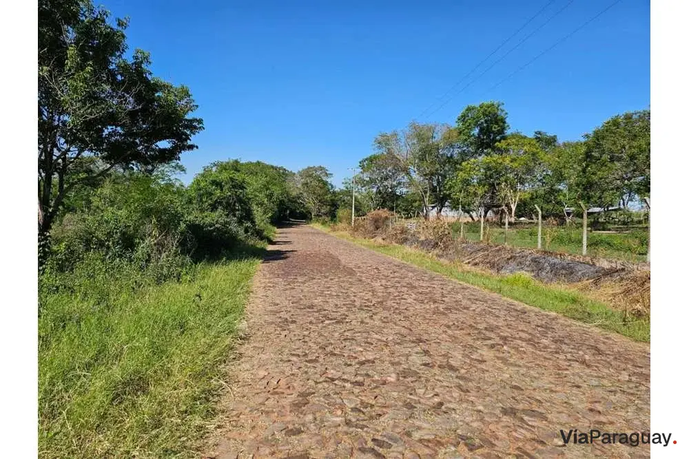 Terreno à venda em Arroyos y Esteros, Cordillera