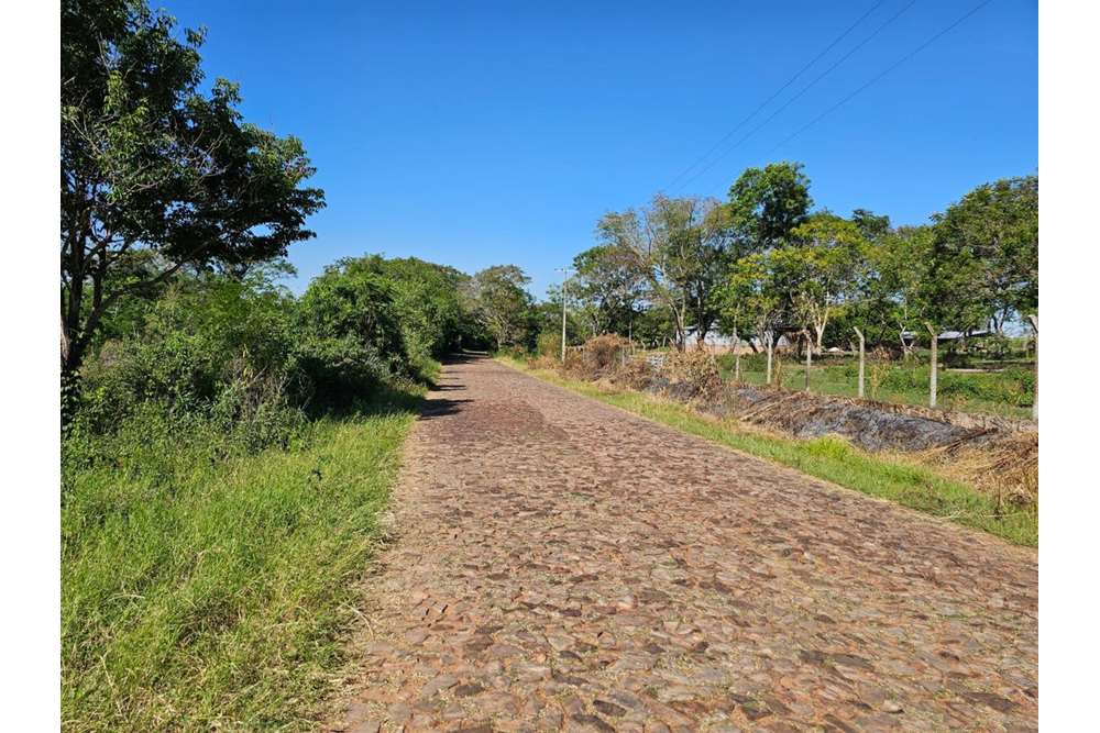 Terreno en venta en Arroyos y Esteros, Cordillera