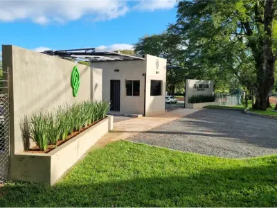 Terreno à venda em condomínio fechado Floresta, Villa Elisa