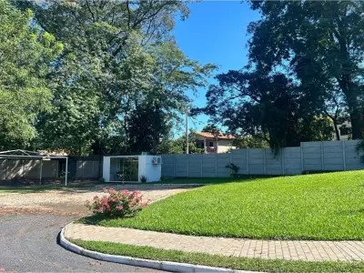 Terreno à venda em condomínio fechado Floresta, Villa Elisa