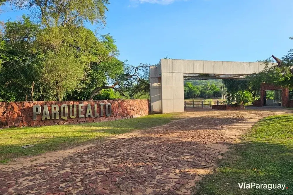 Terreno à venda em condomínio fechado Parque Alto, Ypacaraí