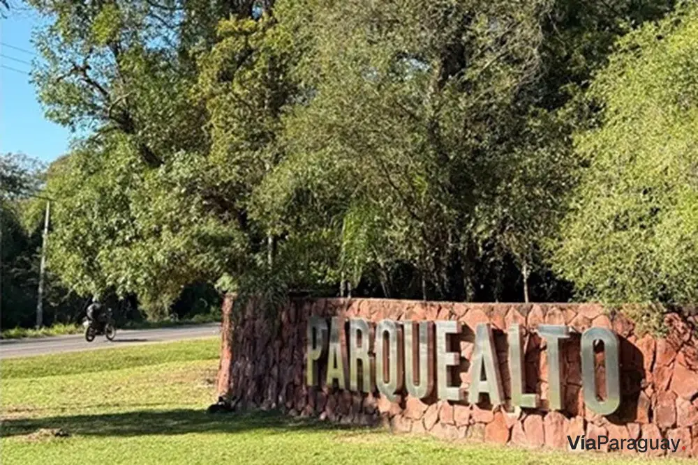 Terreno à venda em condomínio fechado Parquealto, Ypacaraí