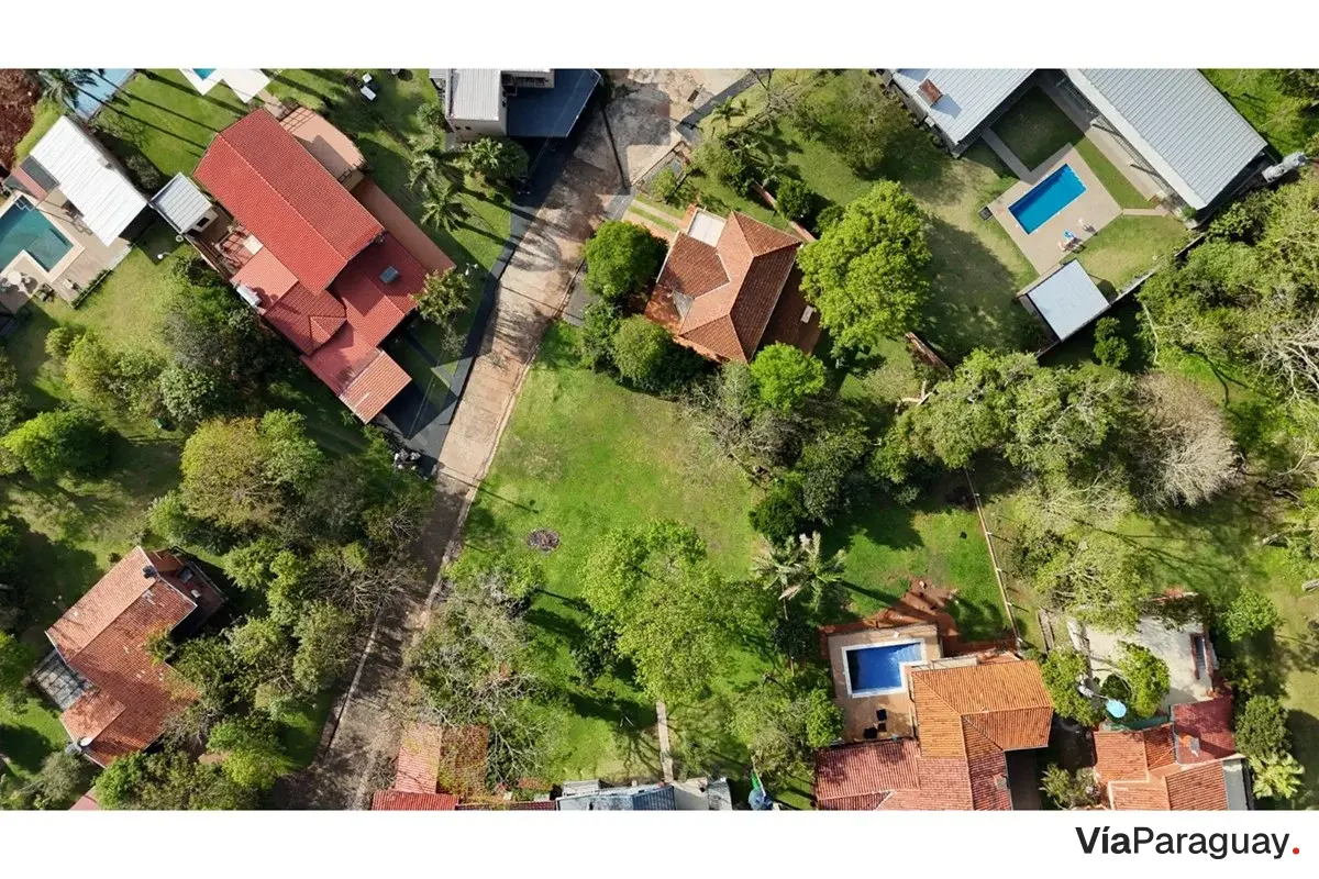 Terreno à venda no Barrio Cerrado Río Beach, Encarnación
