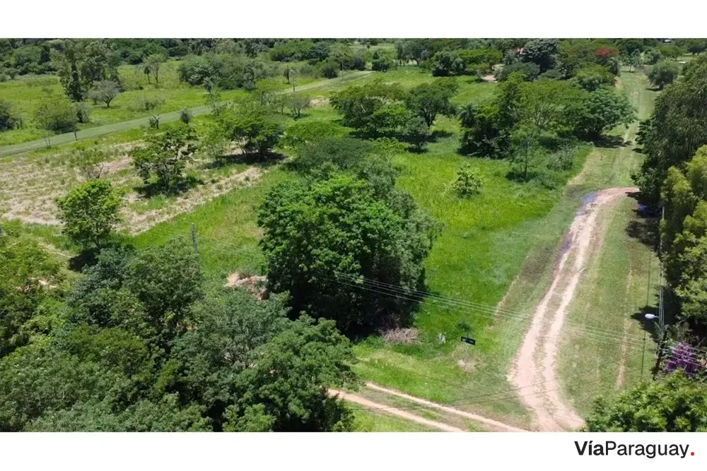 Terreno à venda em condomínio fechado Surubii, Mariano Roque Alonso