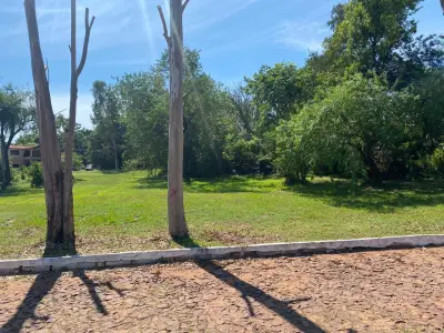 Land for Sale in Gated Community, Ypáné
