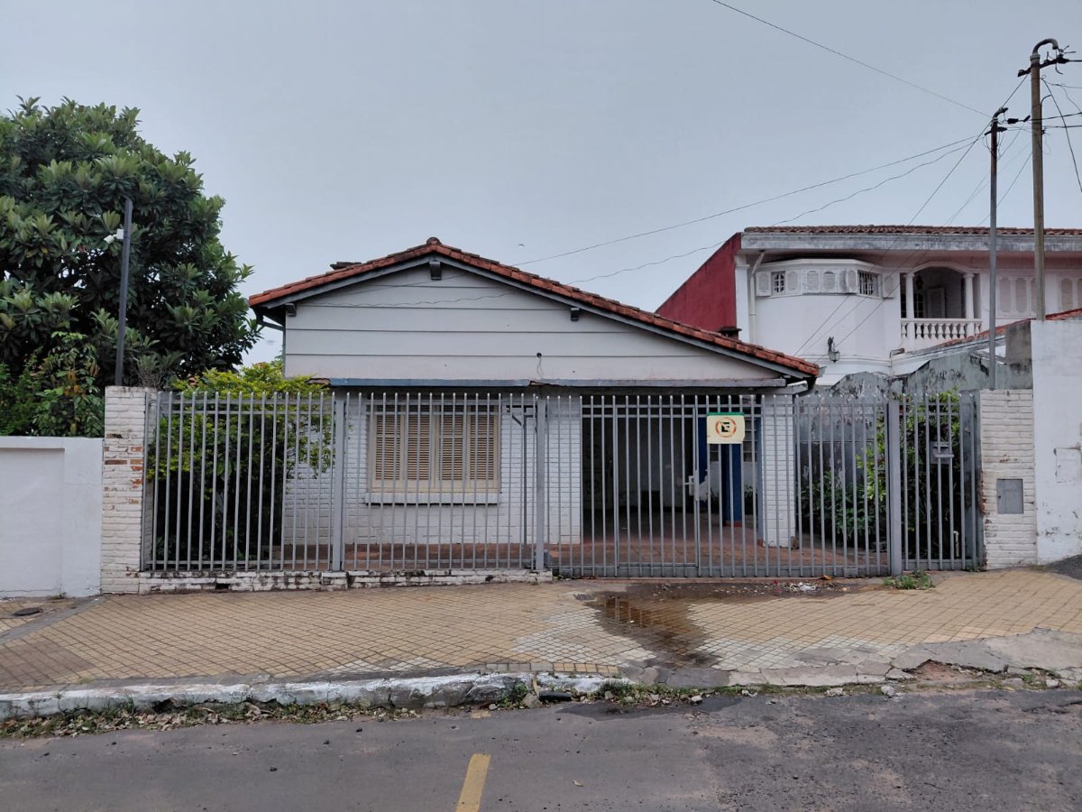 Terreno à venda no Barrio Jara, Assunção – 300 m²