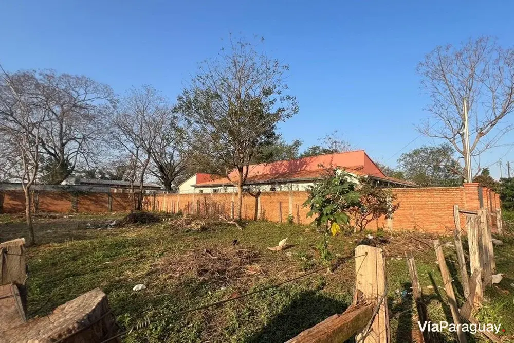 Terreno à venda no Barrio Kennedy, Capiatá