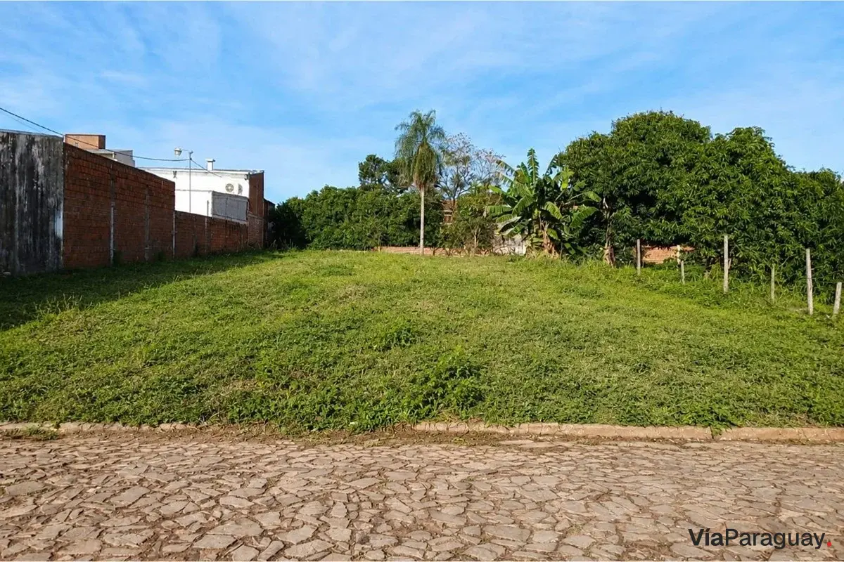 Terreno en venta en Barrio Kennedy, Encarnación