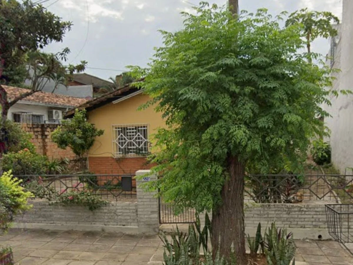 Terreno à venda no bairro Madame Lynch, Asunción