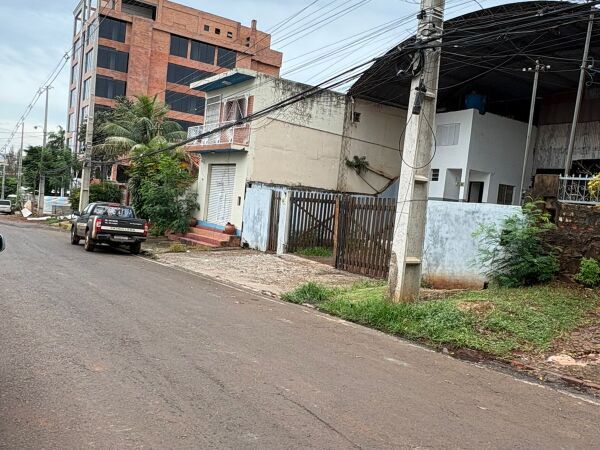 Terreno en venta en Barrio Pablo Rojas, Ciudad del Este