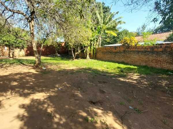 Terreno en venta en barrio San Carlos, Ñemby