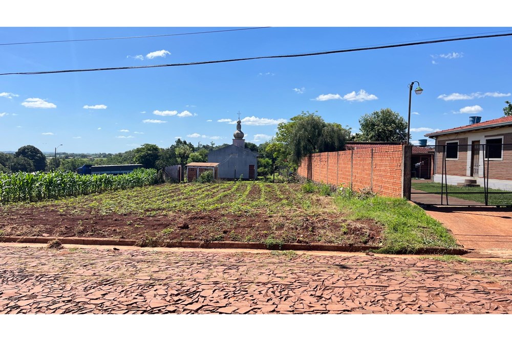 Terreno à venda no Barrio San Juan, Tomás Romero Pereira