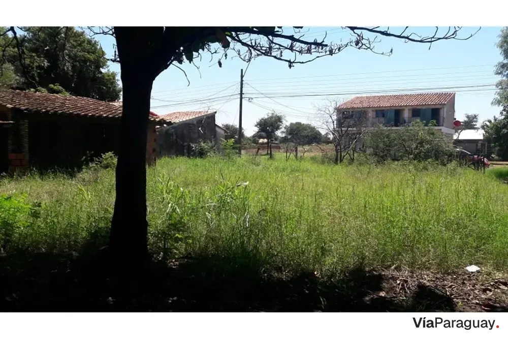 Terreno à venda no bairro Santa Lucía, Limpio
