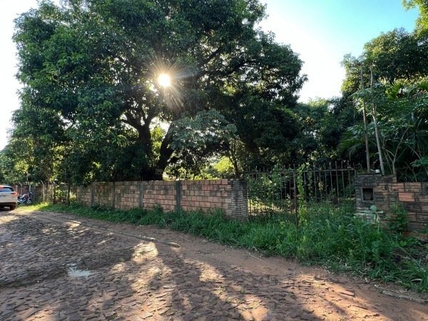 Terreno à venda no bairro Yvyraty, Itauguá