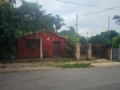 Terreno à venda em Bella Vista, Assunção — 655 m² com saída de rua a rua