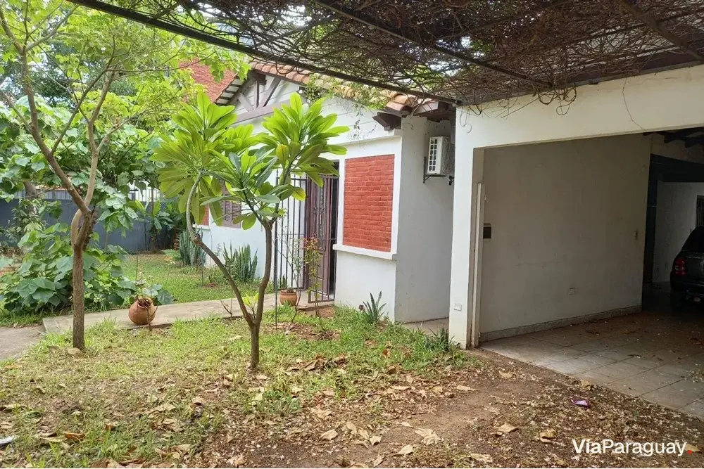 Terreno à venda em Bella Vista, Assunção, na Avda. Venezuela