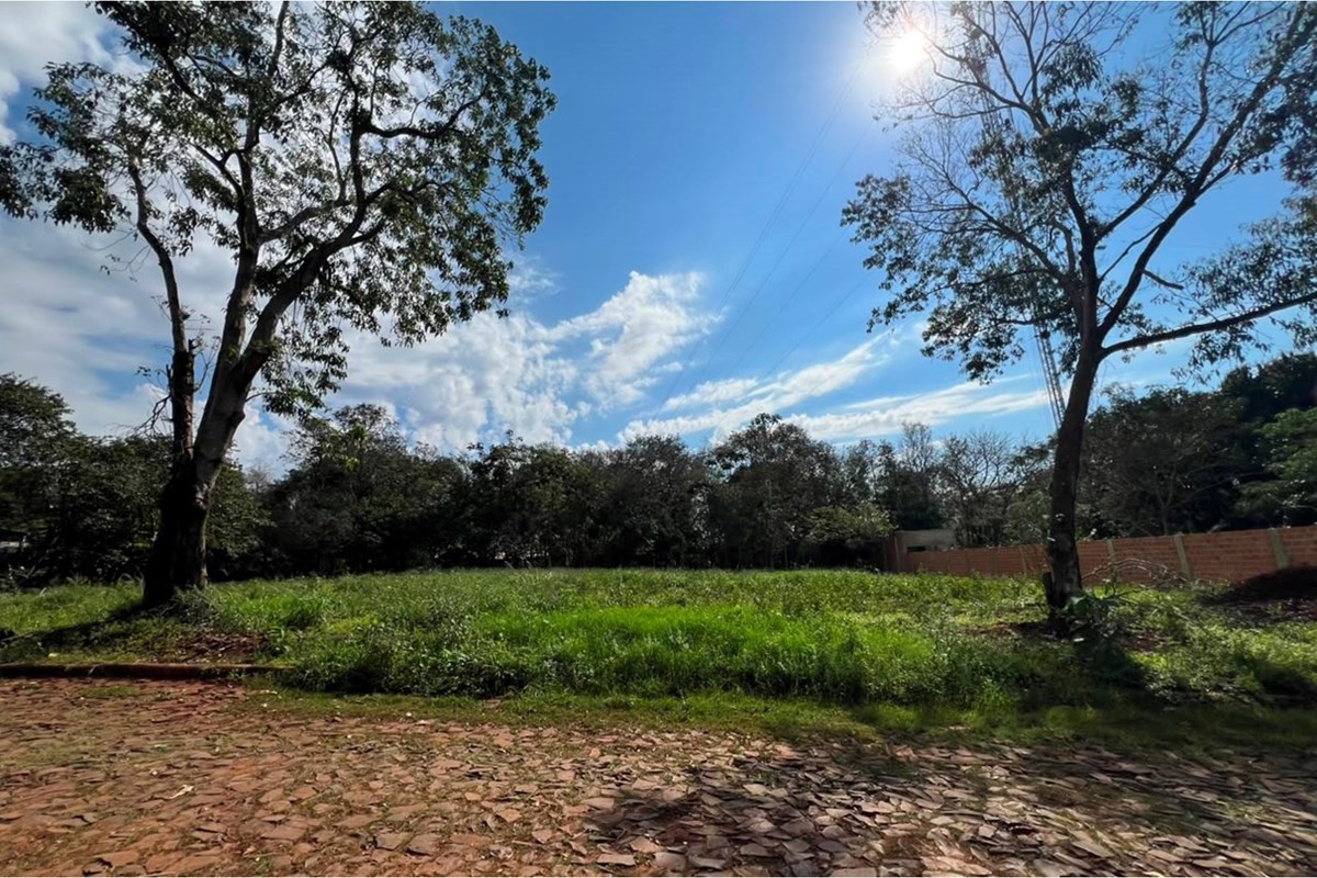Terreno à venda em Caacupemi, Hernandarias