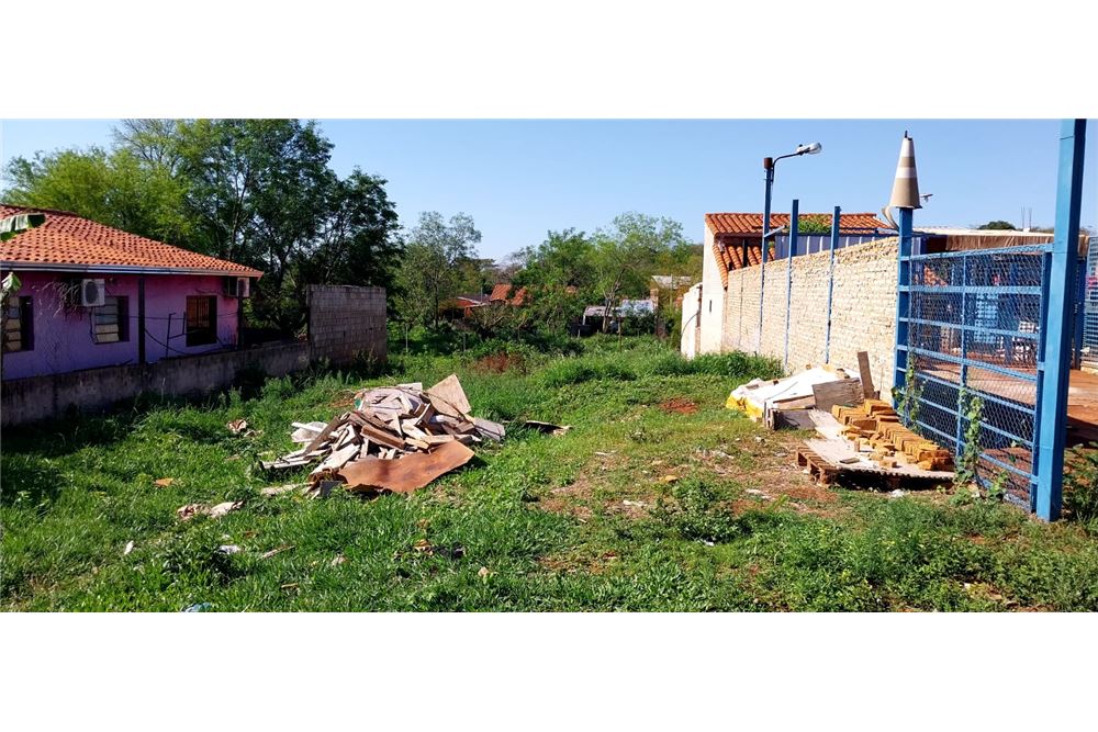 Land for sale in Centro, Villa Elisa, 364 m²