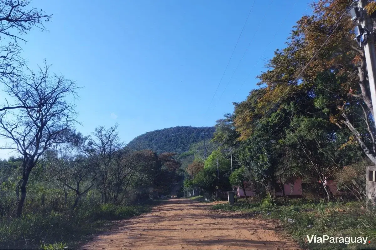 Terreno à venda em Cerro Real, Caacupé