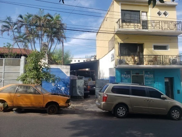 Terreno en venta en Ciudad Nueva, Asunción — 216 m² sobre calle Azara