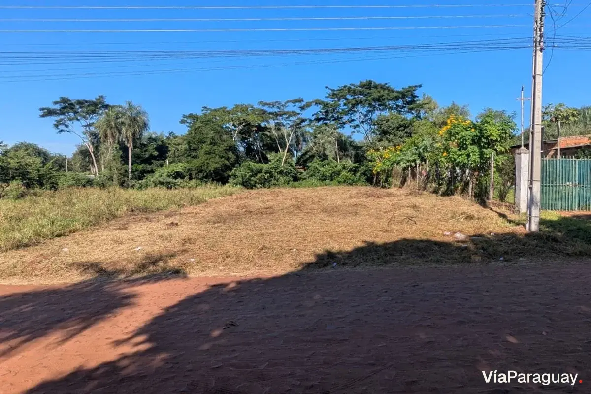Terreno à venda em Colonia Thompson, Ypané