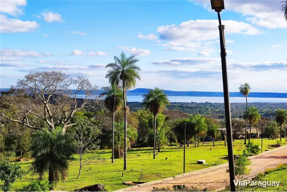 Land for sale in Condominio Alta Pietra, San Bernardino