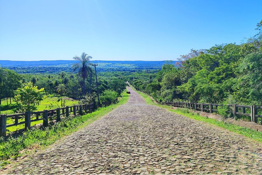 Land for sale in Casa del Monte gated community, Atyrá