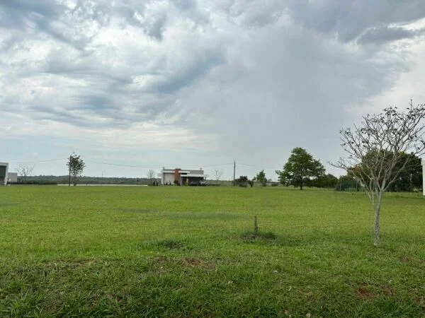 Terreno en venta en Condominio Costa del Lago, Hernandarias