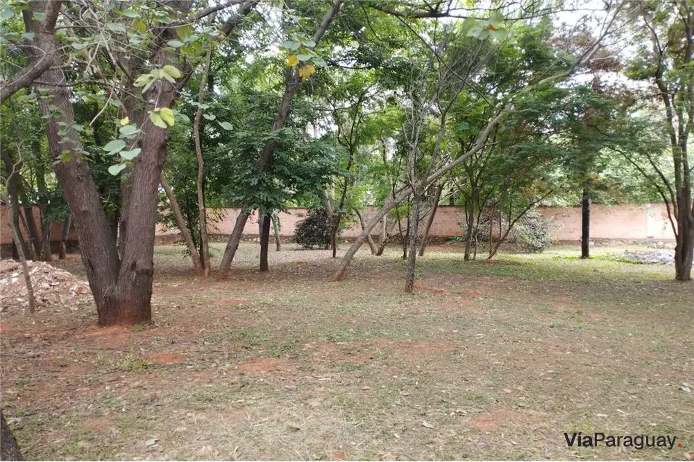 Terreno à venda no Centro Urbano de Capiatá