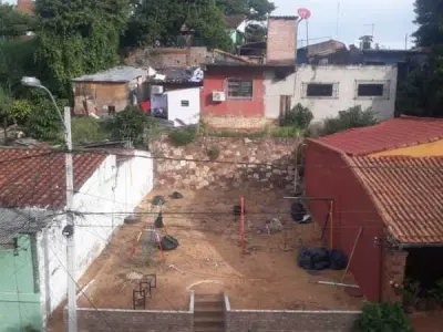 Terreno à venda no centro de Assunção — Distrito da Encarnação
