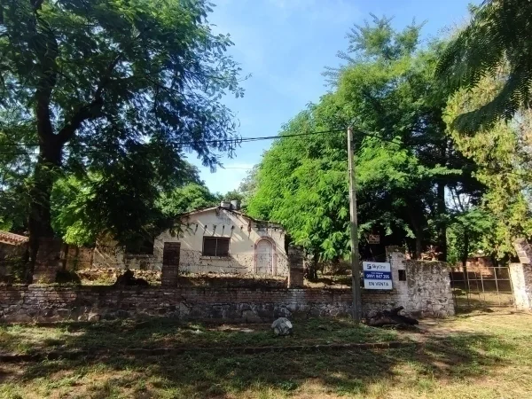 Terreno en venta en el centro de Itacurubí de la Cordillera – 1.600 m²