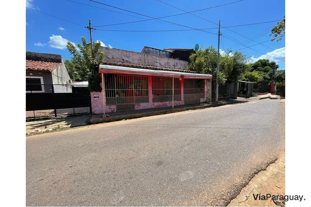 Terreno à venda no centro de Itauguá, Central
