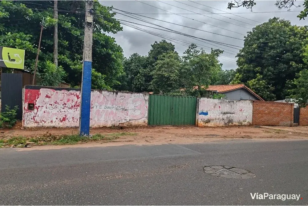 Terreno à venda no centro de Luque, Segundo Barrio